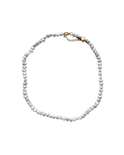 Mutiara necklace